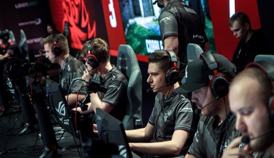 LE这一高 LE这一高